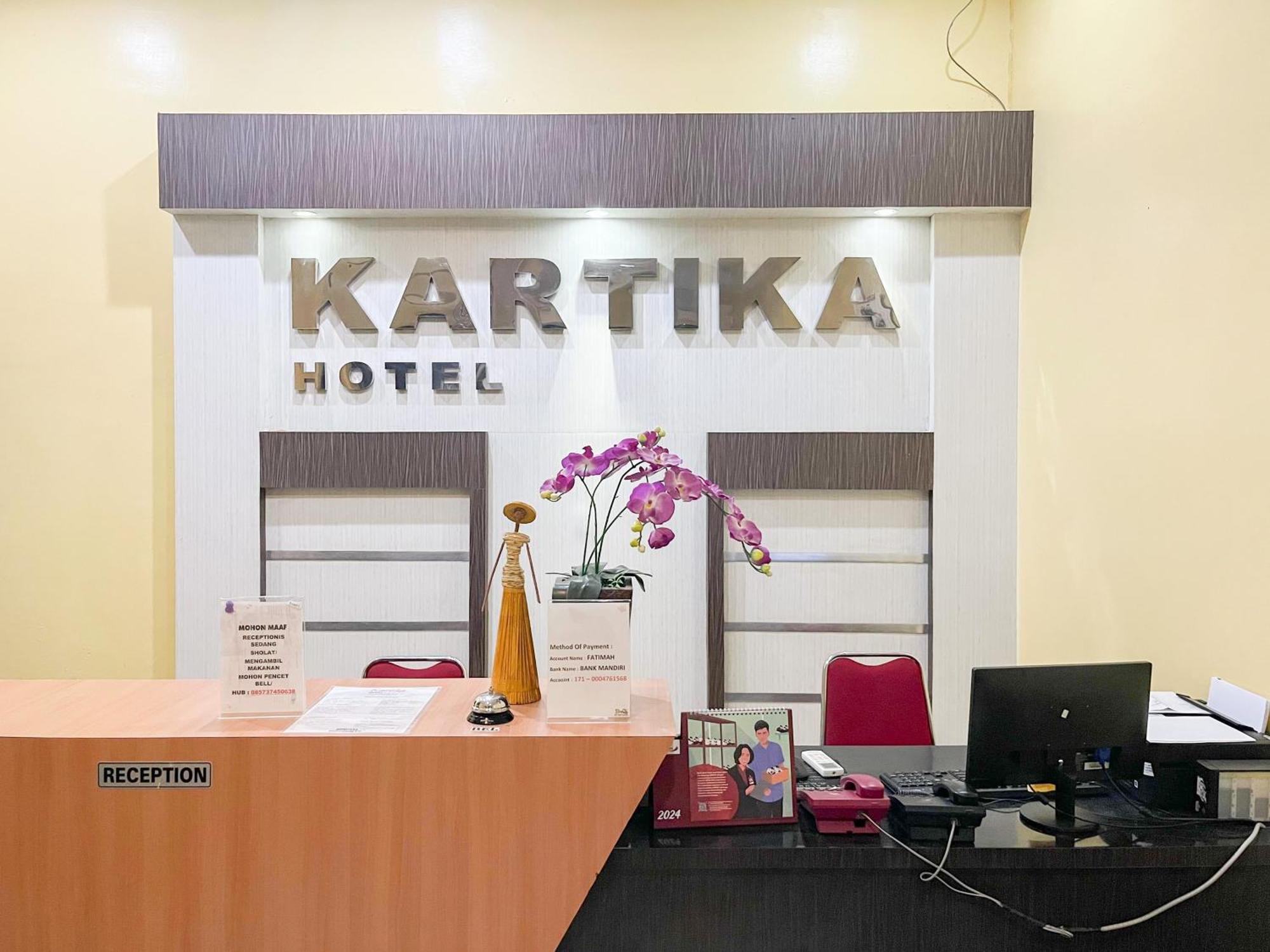Kartika Hotel Syariah Pacitan Mitra Reddoorz Exterior foto